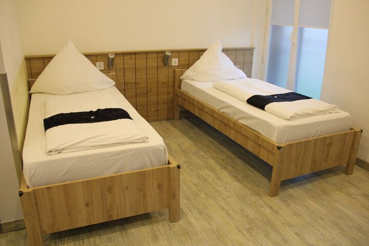 Room 17 of 52