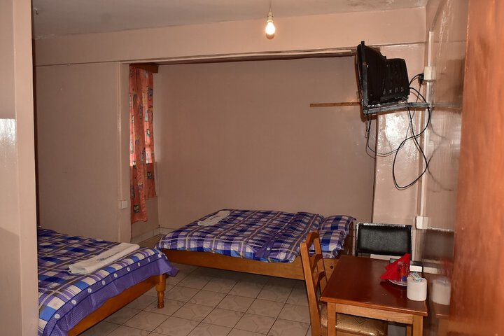 Room 3 of 32