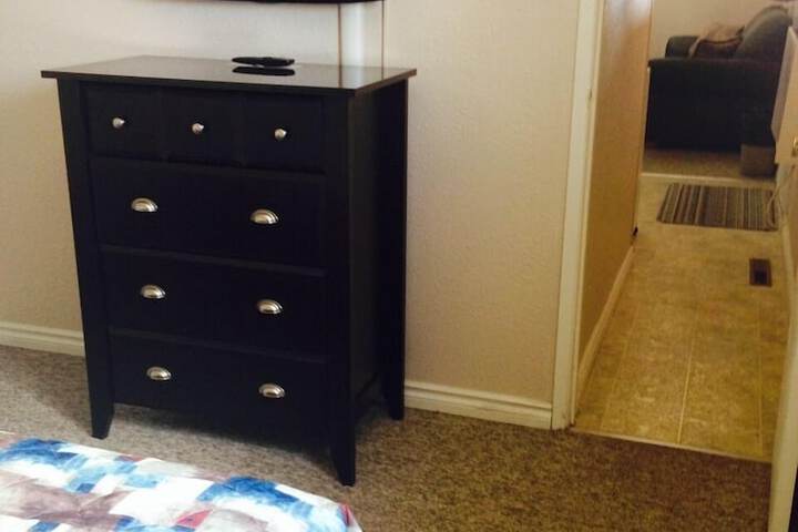 Room 15 of 34