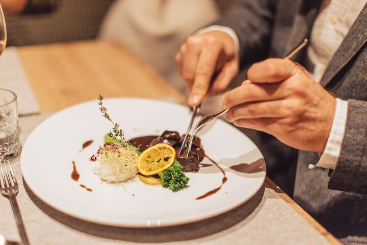 Dining 54 of 75