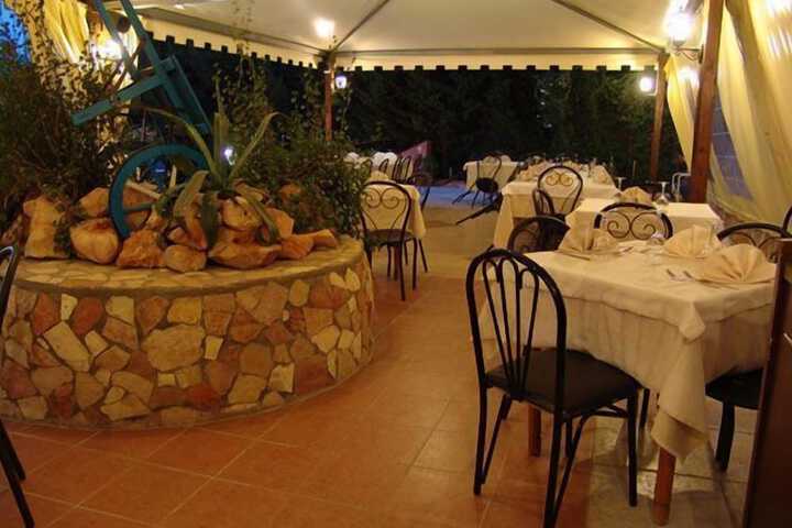 Dining 117 of 133
