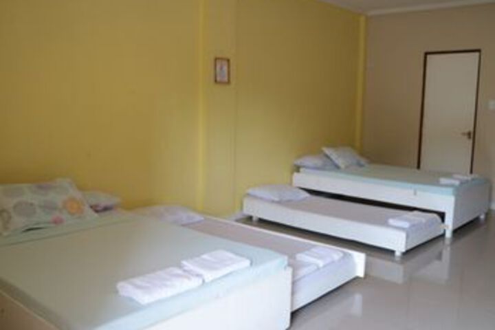 Room 21 of 34