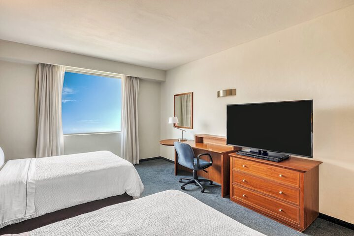 Room 11 of 77