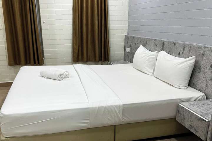 Room 39 of 129