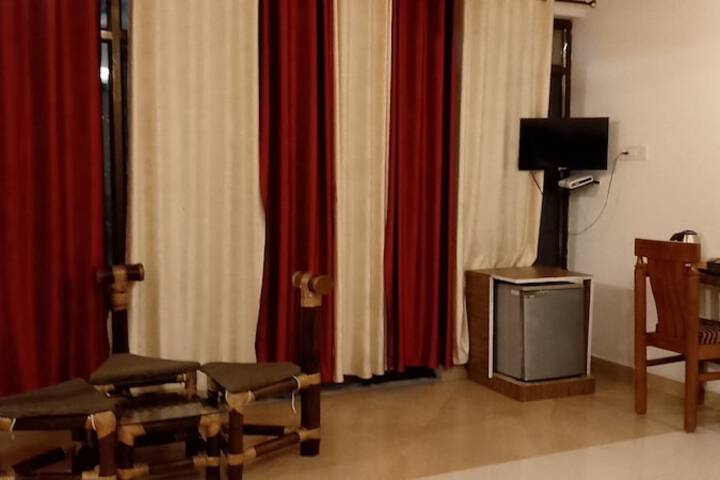 Room 30 of 96