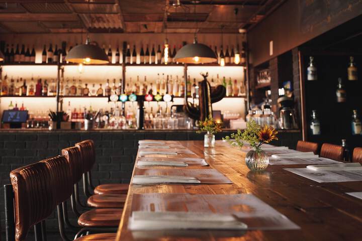Lounge 60 of 77