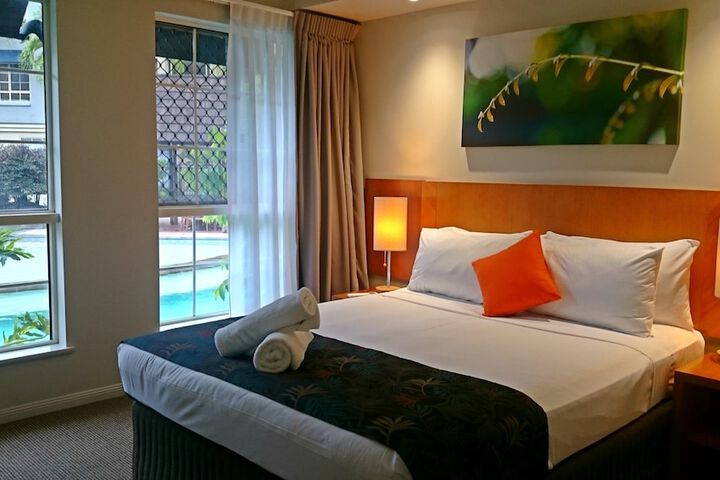 Room 3 of 40