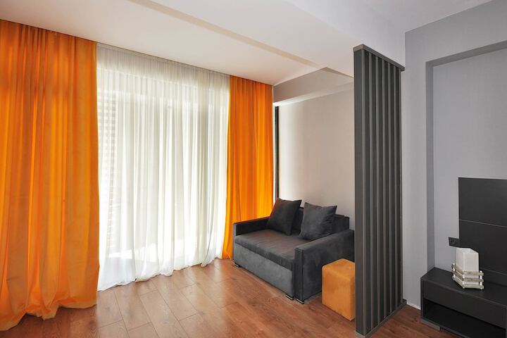Room 5 of 34