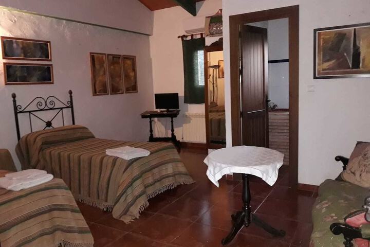 Room 5 of 20