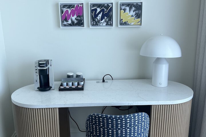 Room 19 of 86
