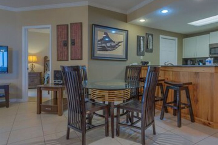 Dining 44 of 148