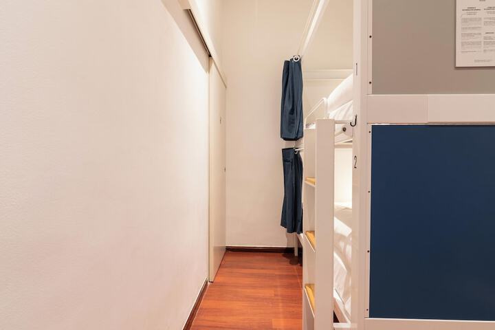 Room 18 of 31