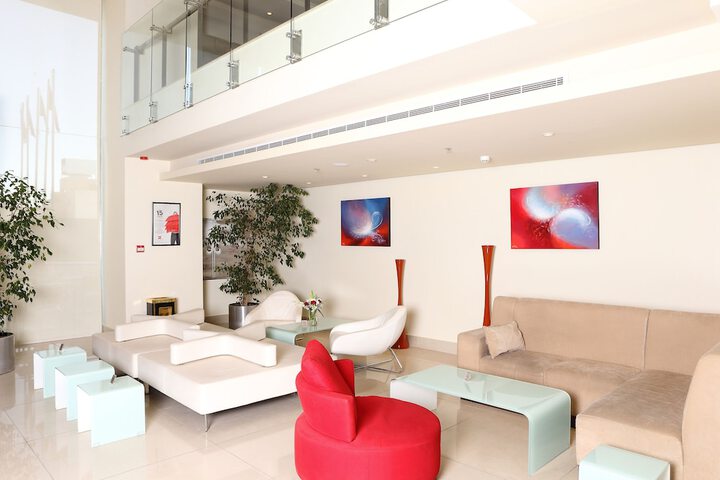 Guest Lobby