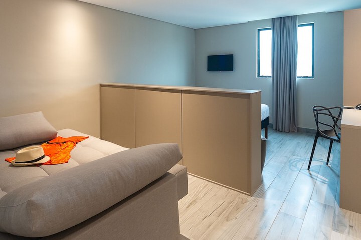 Room 2 of 12
