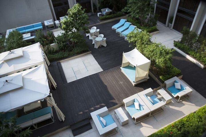 Hotel Exterior 60 of 65