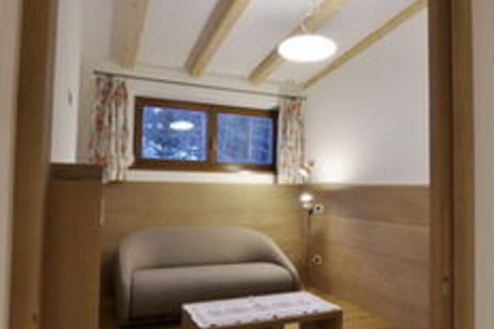 Room 35 of 45