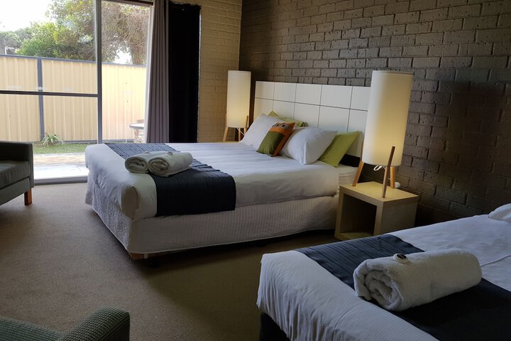 Room 6 of 117