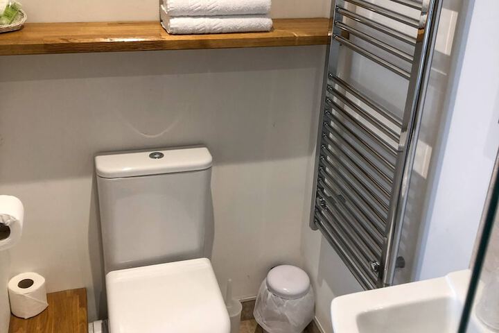 Room 43 of 57