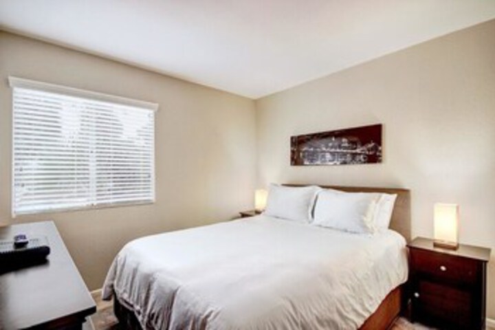 Room 12 of 17