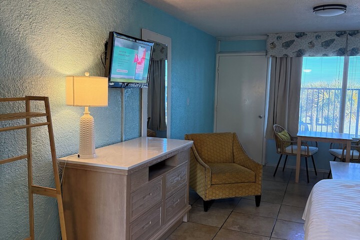 Room 9 of 78