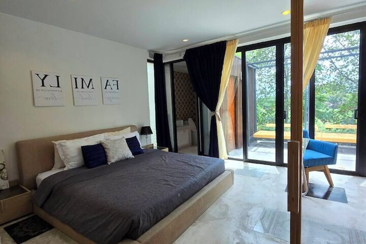 Room 40 of 116