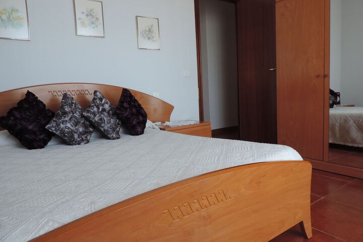 Room 17 of 168