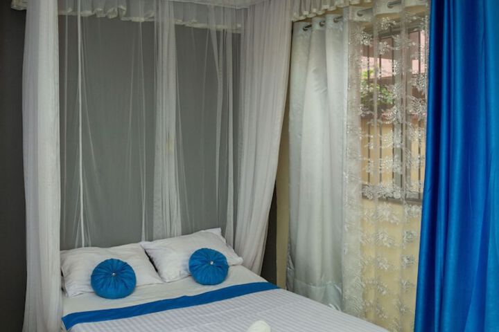 Room 5 of 29
