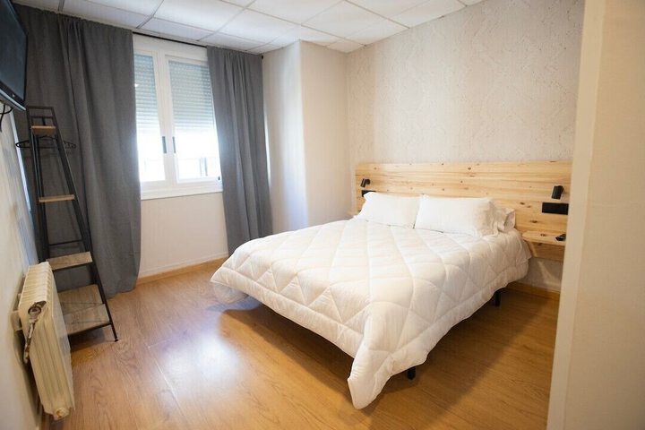 Room 7 of 34