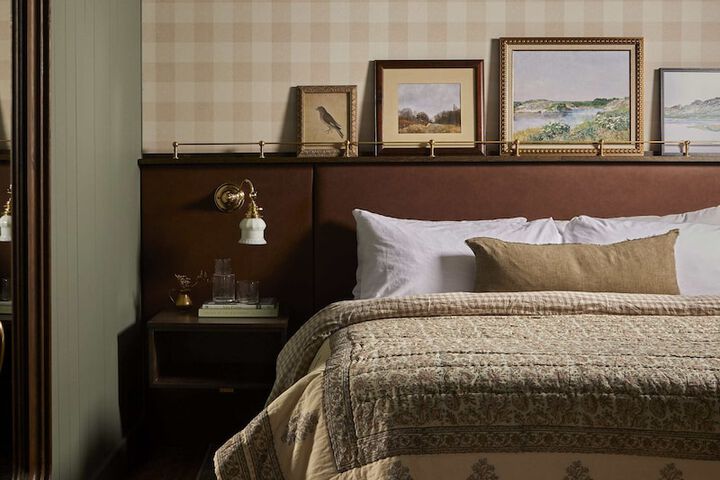 Room 18 of 30