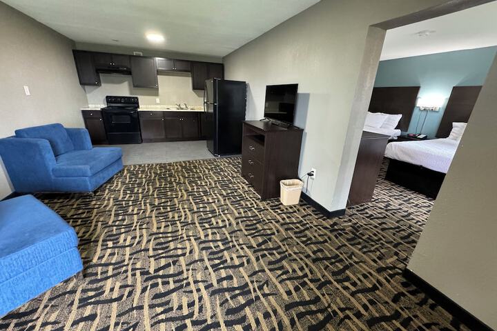 Room 12 of 23