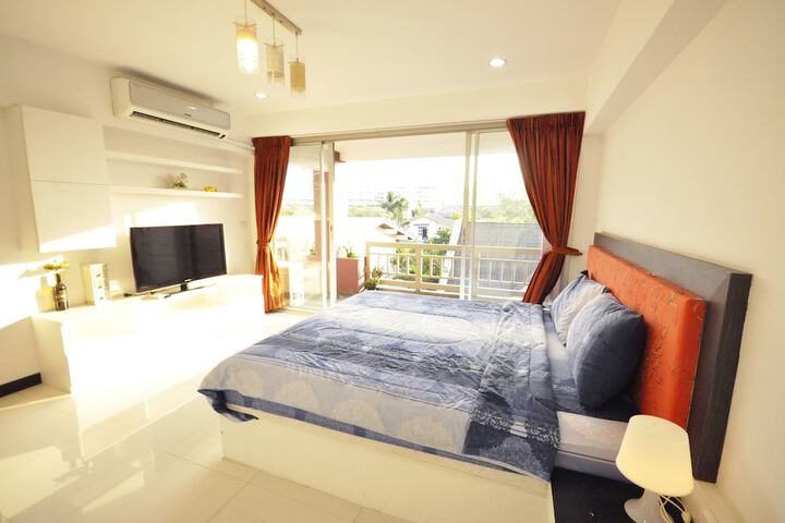 Room 15 of 51