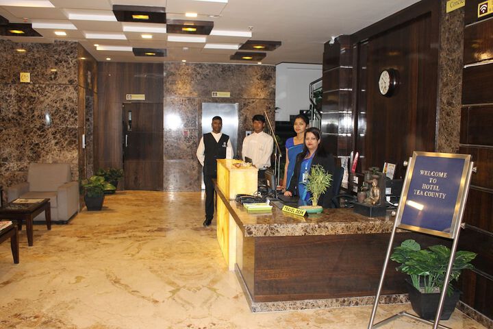 Hotel Interior 4 of 85