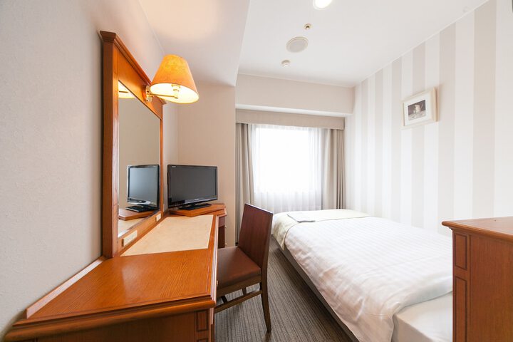 Room 7 of 45
