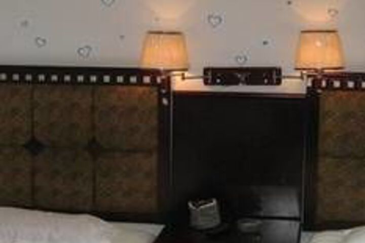 Room 46 of 59