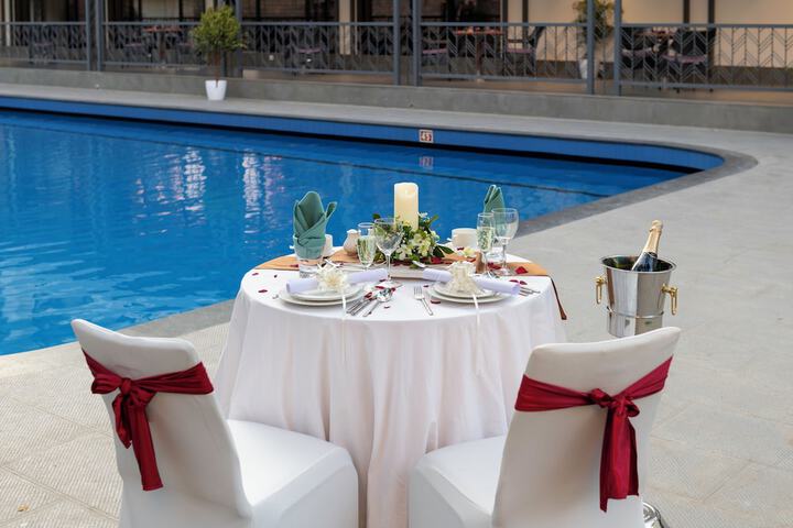 Dining Photos