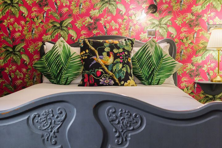 Room 14 of 153