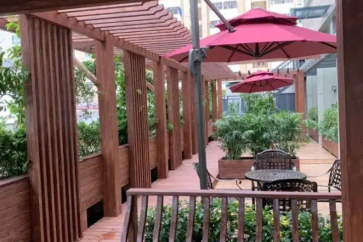 General 10 of 22