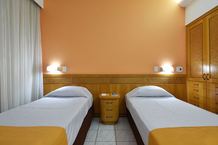 Room 20 of 52