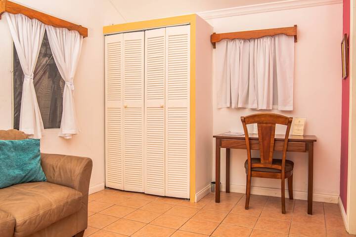 Room 14 of 144