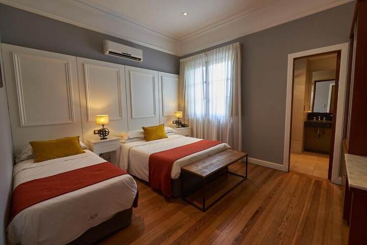 Room 3 of 15