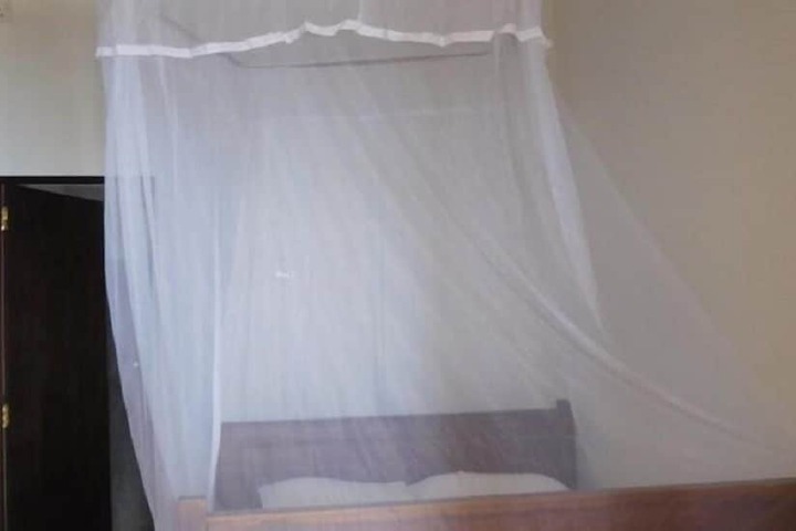 Room 3 of 12