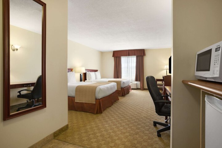 Room 8 of 52