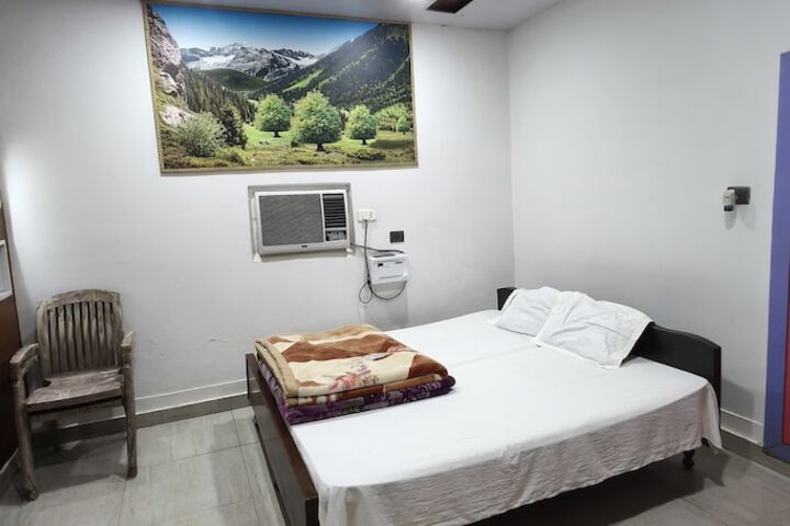 Room 20 of 39