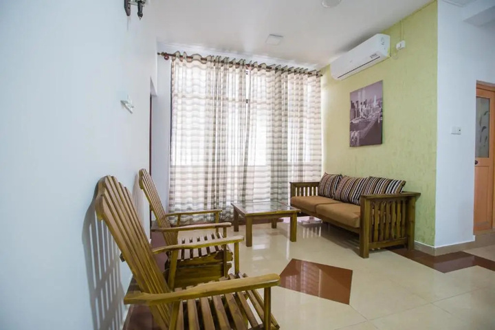 Room 2 of 2