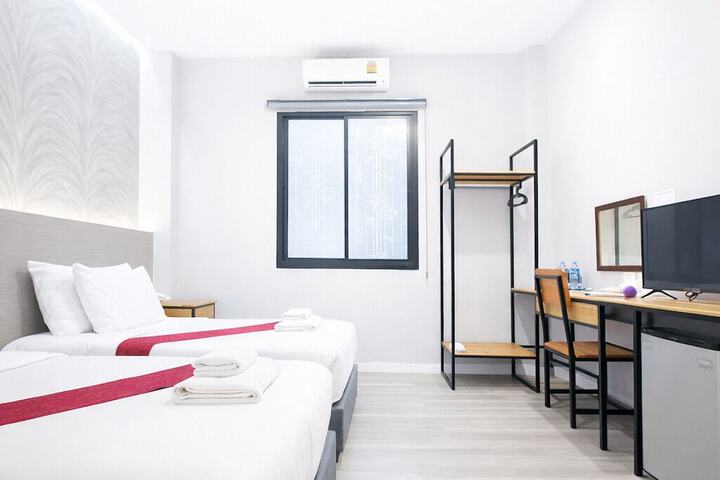 Room 49 of 112