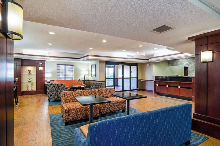Hotel Interior 4 of 59