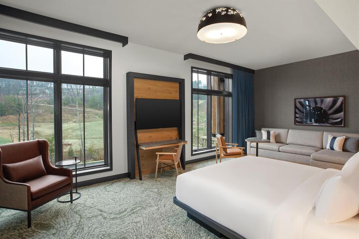 Room 35 of 223