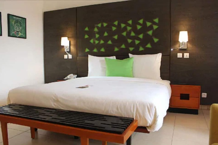 Room 7 of 28