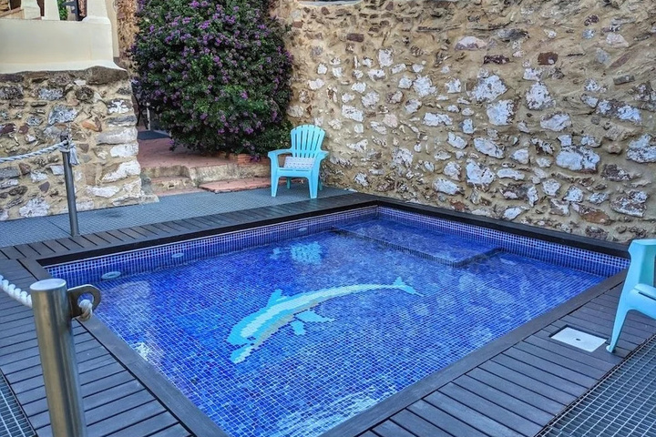Pool 7 of 12