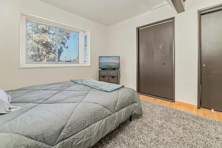 Room 5 of 20